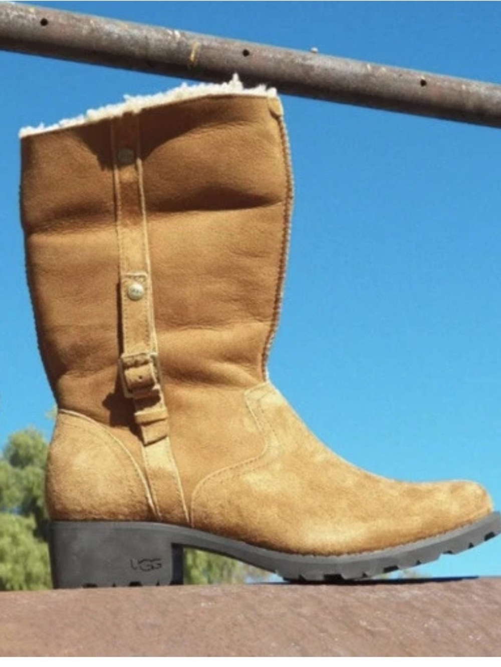 Ugg Belleview boots size 7